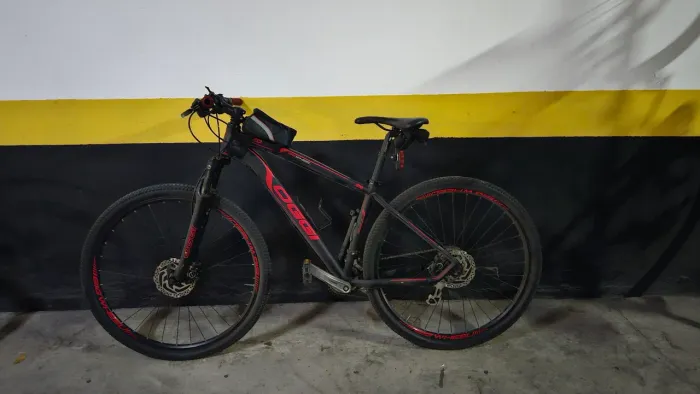 Bicicletas Oggi Big Wheel 7.0 e Rockrider RR5.2<br> 