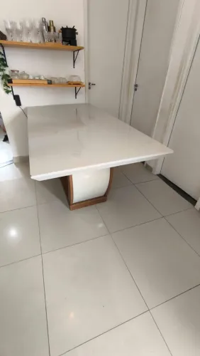 Mesa de jantar para 6 cadeiras