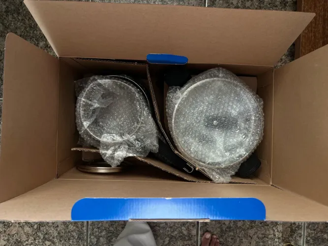 Vendo jogo de talheres e jogo de panelas da Tramontina 