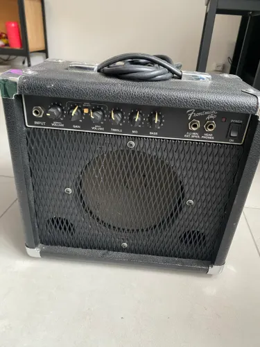 Amplificador Fender estudo