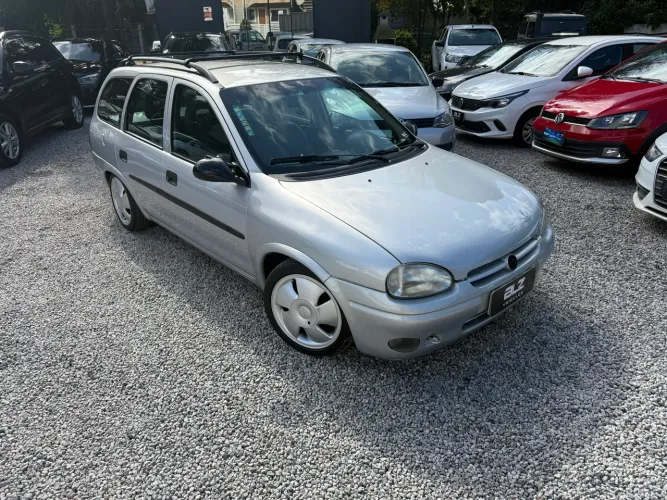 Chevrolet Corsa Wagon GL 1.6 MPFI 4P 1999