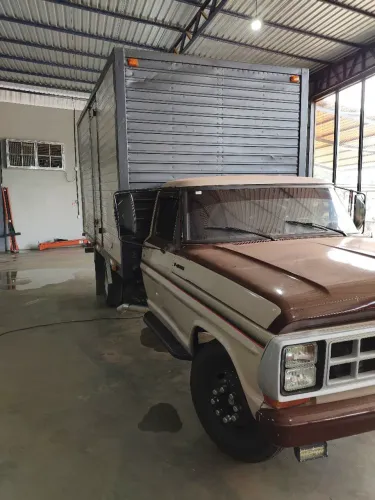 Ford F-4000 3.9 Turbo Intercooler Diesel 2P Manual 1985
