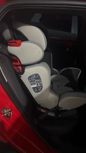 Cadeirão para carro