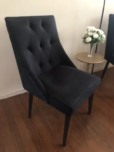 Cadeira De Jantar Bela Capitone Suede Preto com Tachas