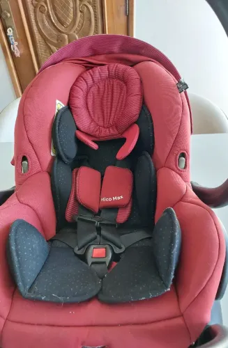 Bebê Conforto Maxi-Cosi Mico Vermelho + Base para Carro (Ótimo Estado)