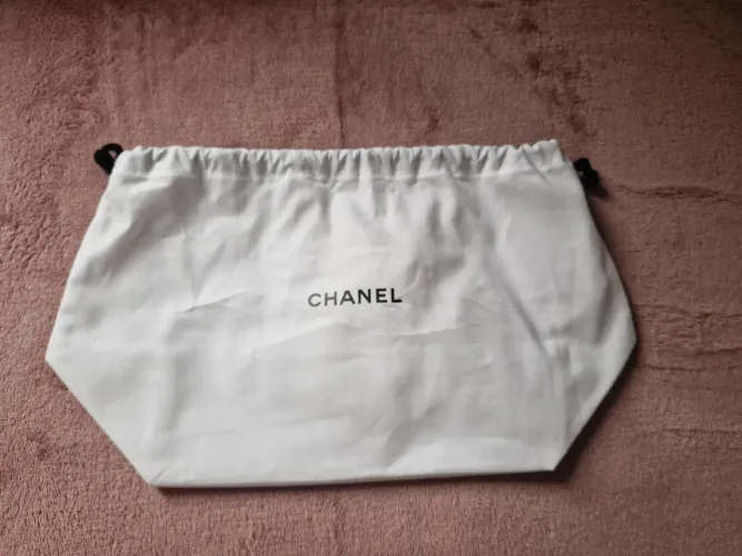 Dustbag chanel