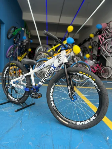 Bicicleta Vikingx Tuff 25 - Branca com azul