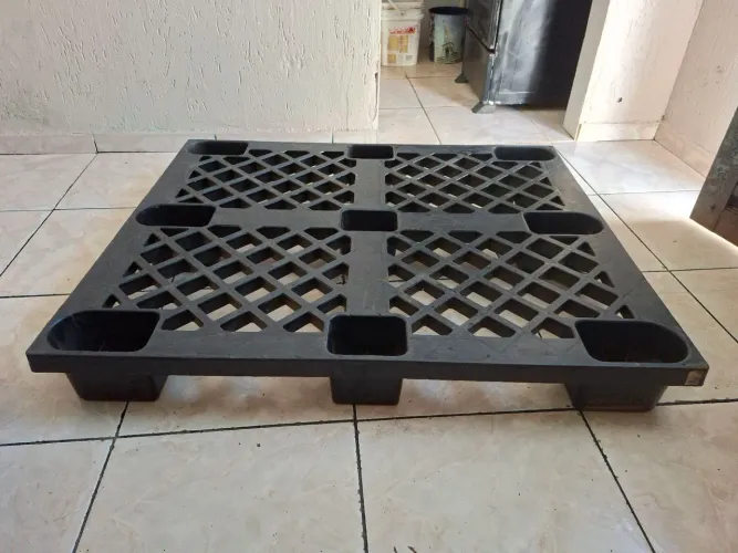 PALETE DE PLÁSTICO 