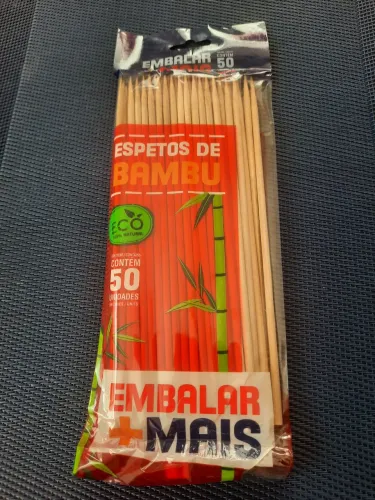 Espetos de bambu