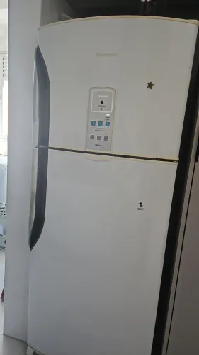Vendo geladeira Panasonic Usada