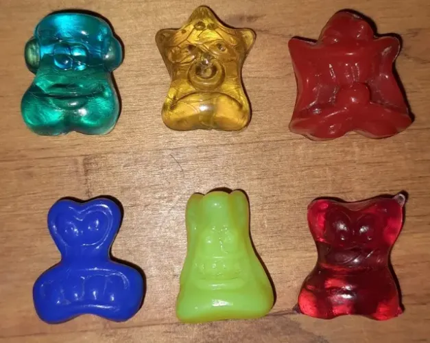 18 Gogo's Avulsos - 6 Gogotoys Geloucos 1997 & 12 Gogotoys 2005