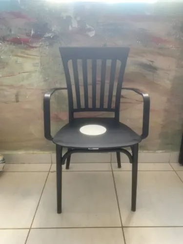 Vendo cadeira de plástico 