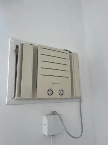 Ar condicionado de janela Springer Midea