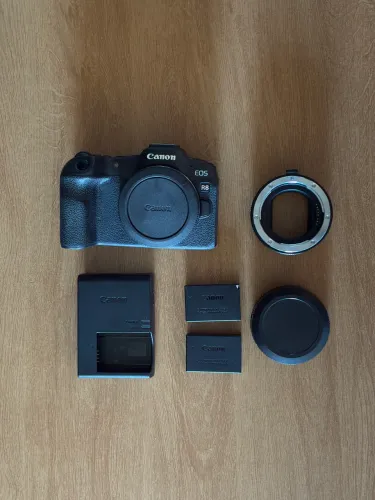 Canon R8 + Adaptador EF/RF K&F