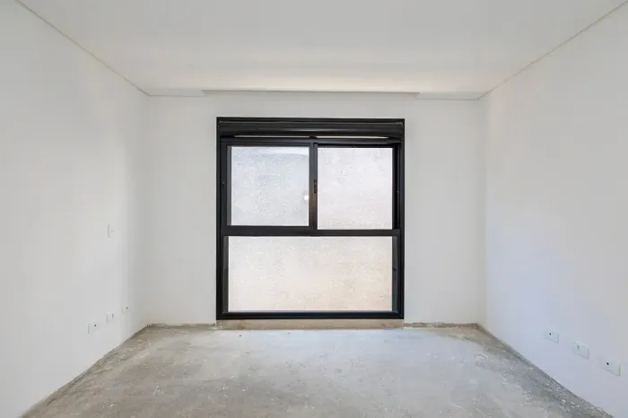 Sobrado à venda, com 97 m², R$ 735.000,00, no Novo Mundo, Curitiba, PR