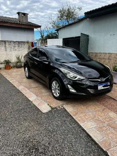 Hyundai Elantra GLS 2.0 16V Flex Aut. 2015