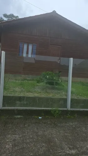 Alugo casa em São Sebastião na rua graciosa bica da água