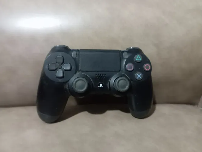 Controle de ps4 com defeito de carregar 