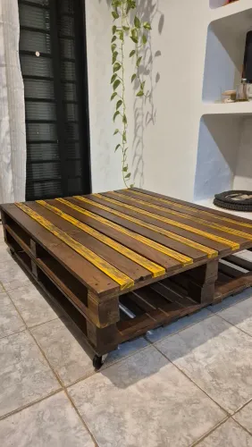 Mesa de centro de pallet