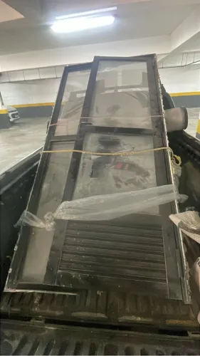 Vende porta para sacada