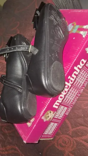 Vende-se sandália,tênis,rosa,sapatilha dourado,sapatilha,pretoa