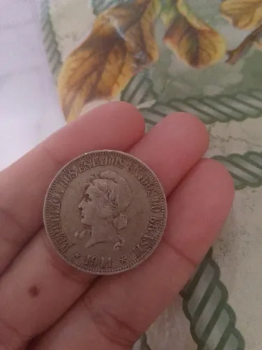 Vendo moeda antiga