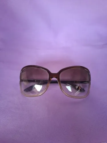 Vende-se óculos original da PRADA