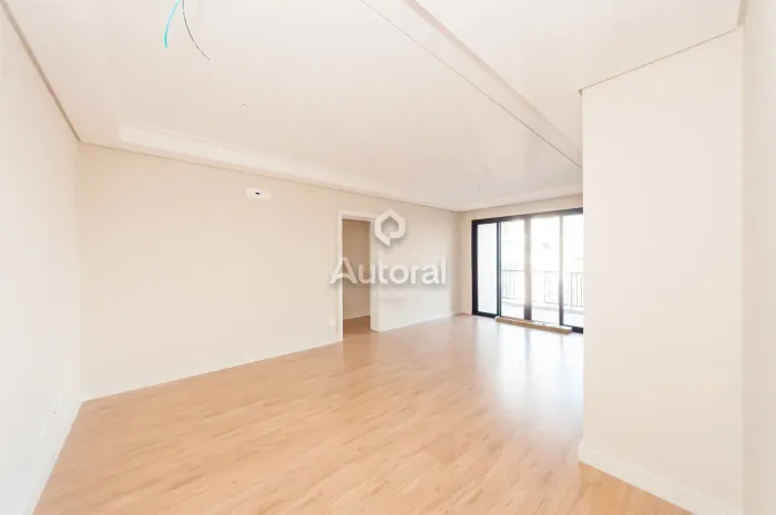 Apartamento novo com 3 suítes e 2 vagas à venda no Juvevê
