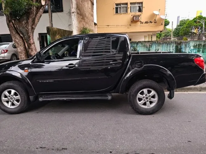 Mitsubishi L200 Triton HLS 2.4 Flex 16V CD Mec. 2015