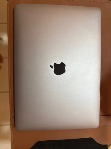 MacBook 2019