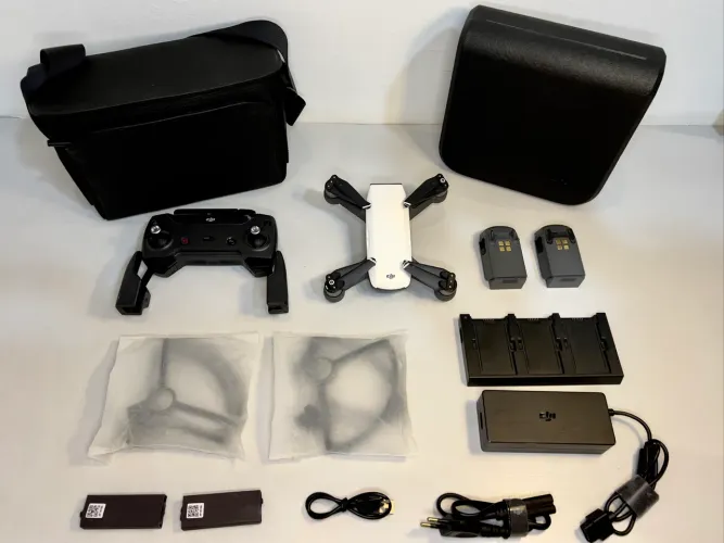 Drone DJI Spark Fly More Combo (todos os acessórios inclusos e lacrados)