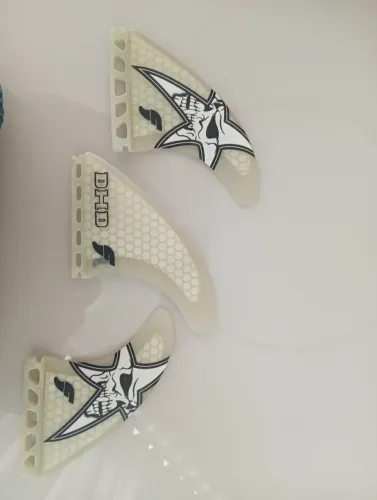 Relíquia!! Quilhas DHD média Future fins 