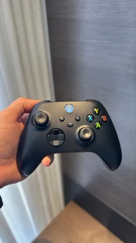 Controle Xbox series S/X, zerado (leia anúncio)