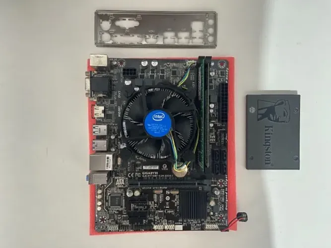 Kit Intel i3 8ª Geração + 12GB RAM + SSD - Pronto para montar