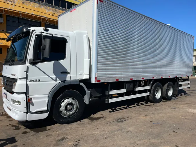 Venda Mercedes bens Artego 2425 