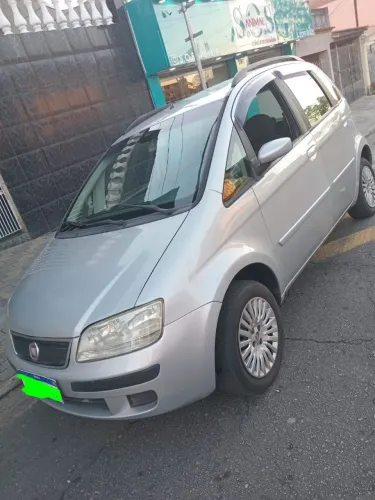 Fiat Idea ELX 1.4 MPI Fire Flex 8V 5P 2010