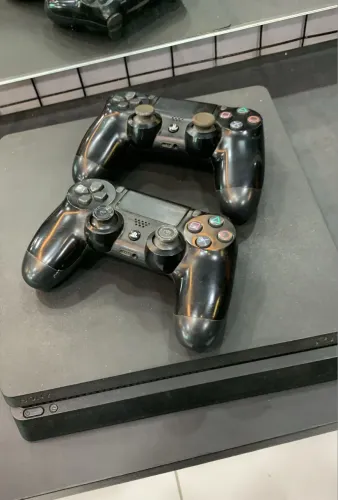 Vendo ps4 slim 