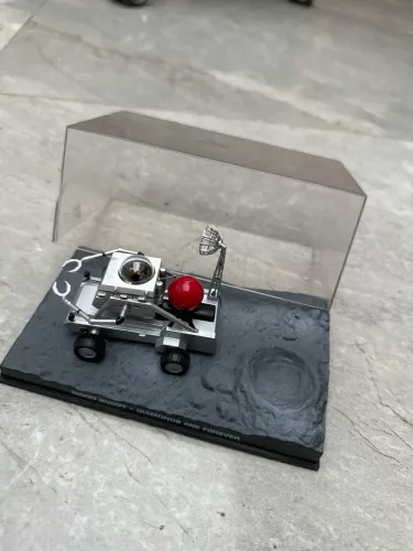 Moon buggy coleção 007