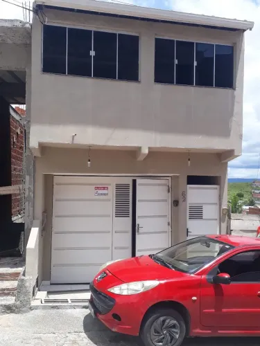 Alugo Casa