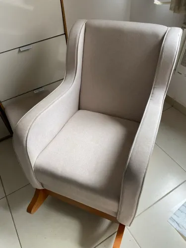 Poltrona de amamentação