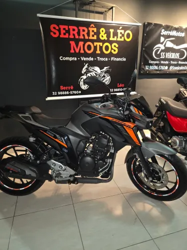 SERRÊ E LÉO MOTOS FZ 25 2025 BAIXO KM