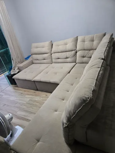 Sofá Sob Medida em L - 8 lugares - Articulado com Tomada/USB