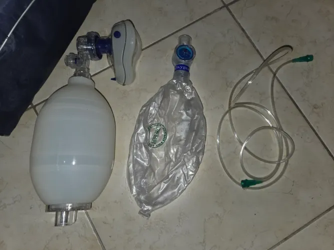Reanimador Manual de Silicone Adulto Tipo Ambu Completo + Bolsa