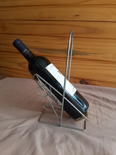 Adega de mesa em aço cromado da marca Future, modelo Luxo 1368 - porta vinho de mesa