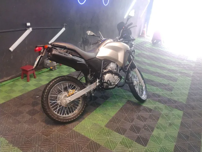 Vende -se Ténéré 250 a mais Top de Manaus 