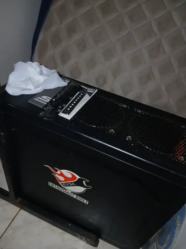 Gabinete Cougar Solution Gammer