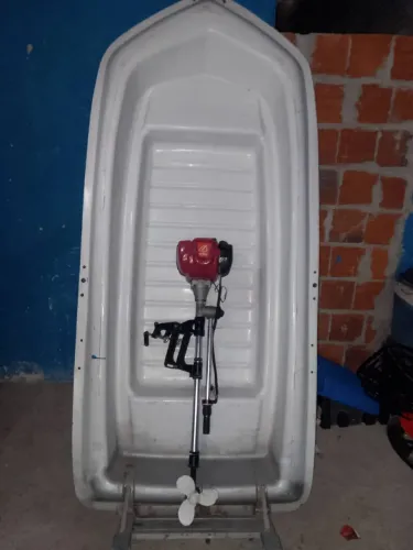 Bote caiaque e barco 