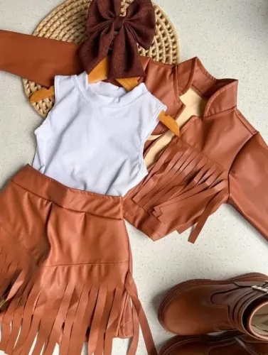 Roupa Infantil Country 4 anos.<br>Usada apenas 1 vez.