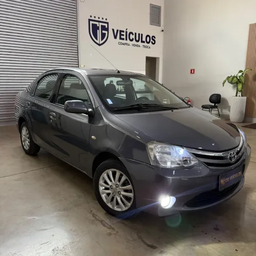 Toyota Etios XLS Sedan 1.5 Flex 16V 4P Mec. 2013