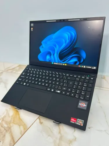 Notebook Positivo Vision R15M AMD® Ryzen 7-5825U 8GB RAM 256GB Nvme Full HD IPS